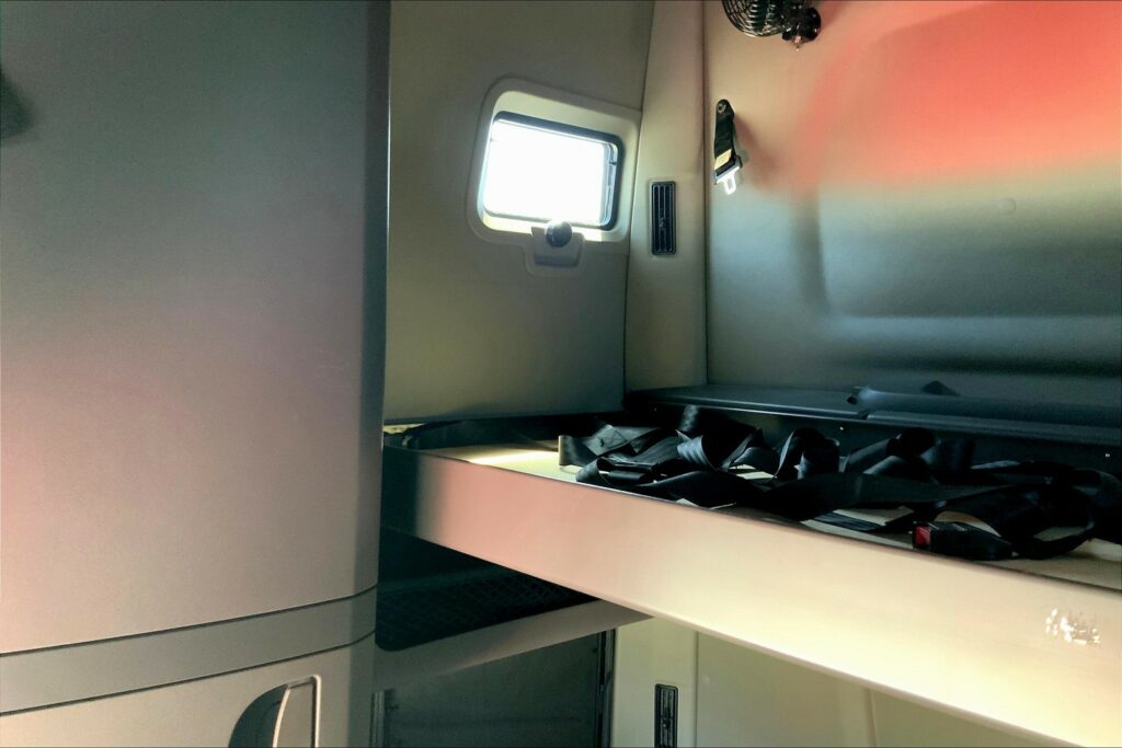 2021 INT LT625 6×4 Sleeper