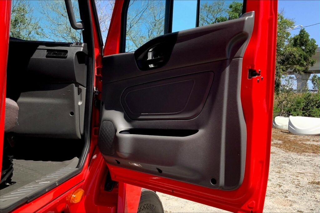 2021 INT LT625 6×4 Sleeper