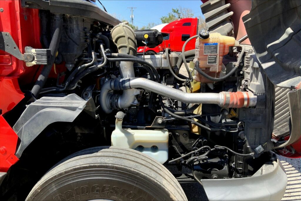 2021 INT LT625 6×4 Sleeper