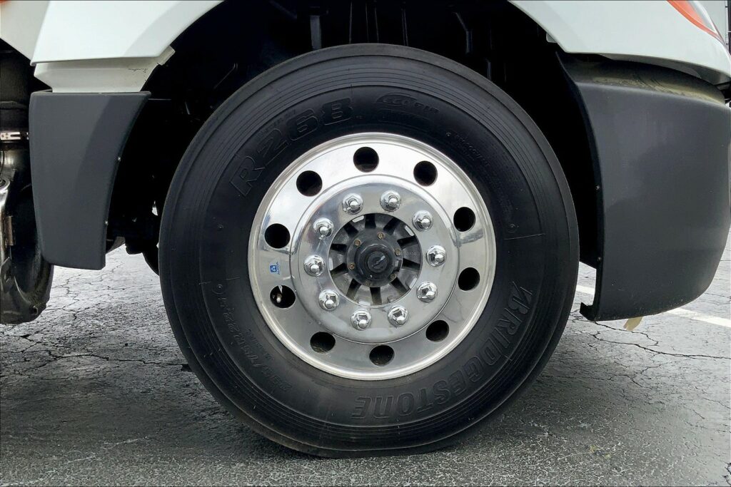 2020 INT LT625 6×4 Sleeper