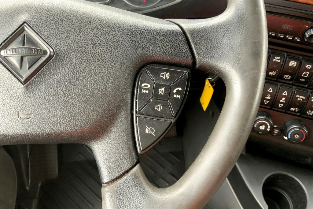 2020 INT LT625 6×4 Sleeper