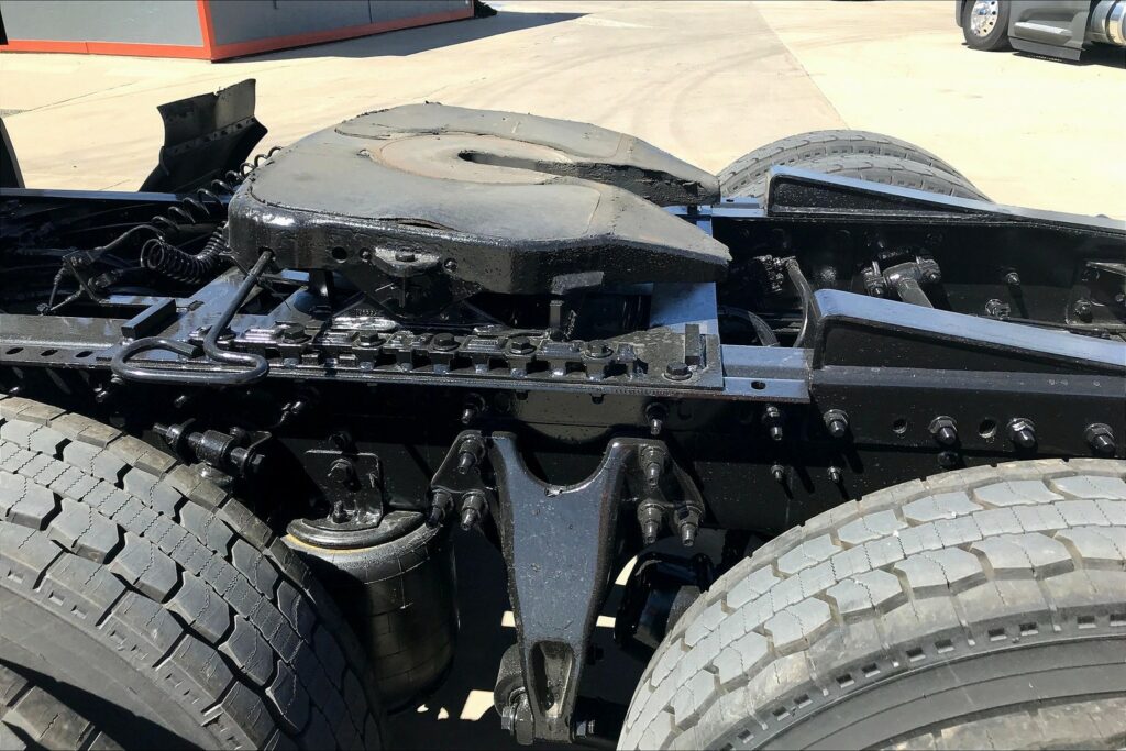 2022 INT LT625 6×4 Sleeper