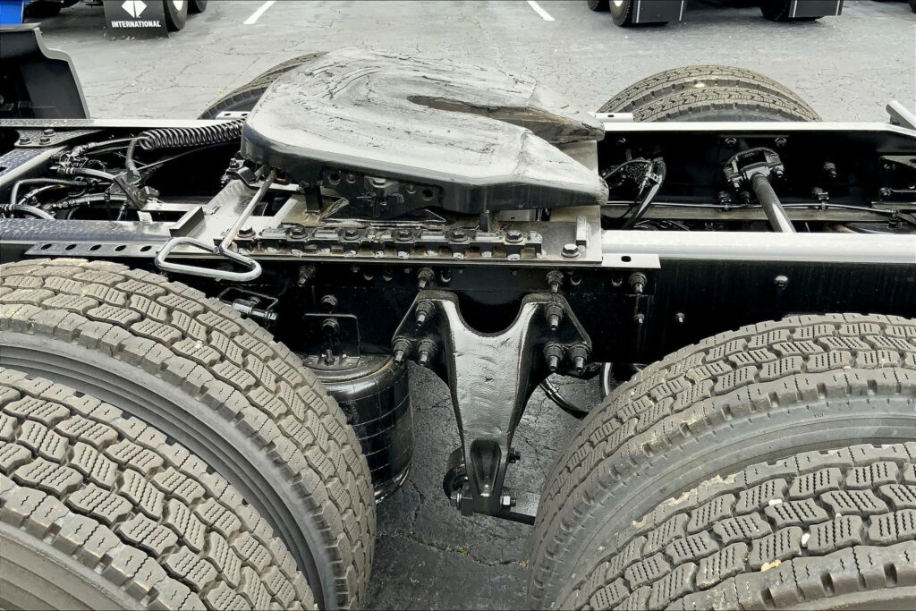 2022 INT LT625 6×4 Sleeper