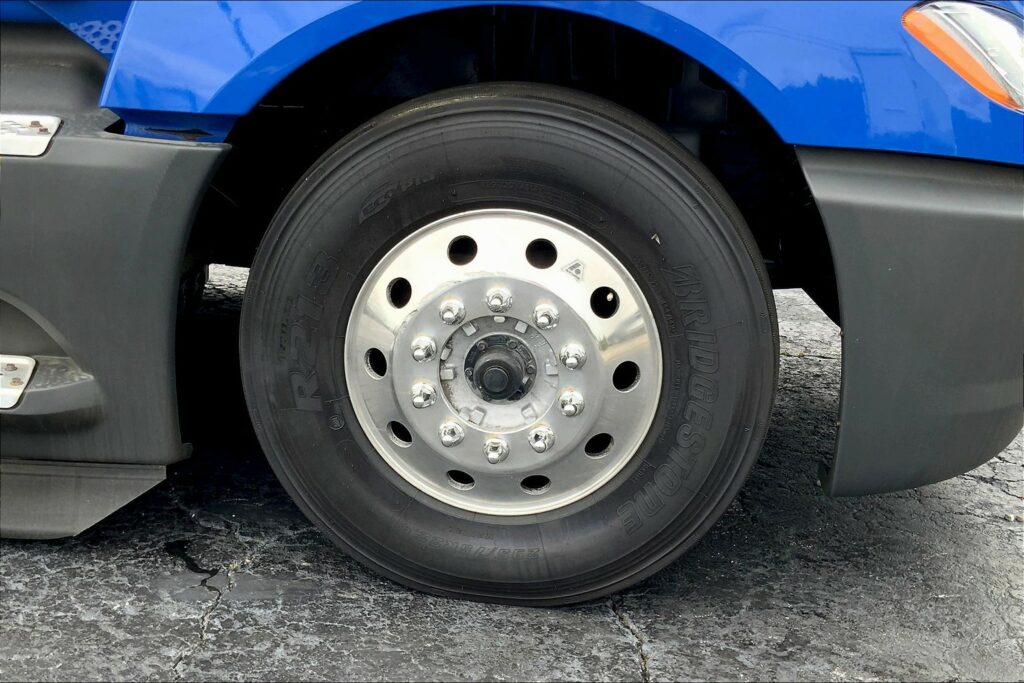 2022 INT LT625 6×4 Sleeper