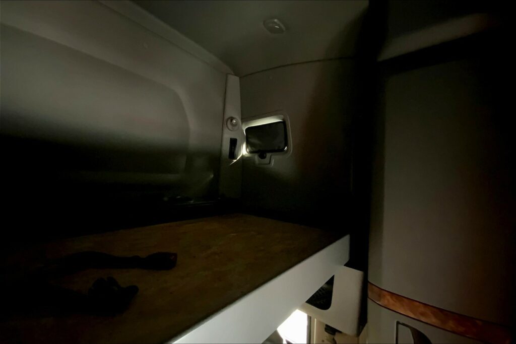 2022 INT LT625 6×4 Sleeper