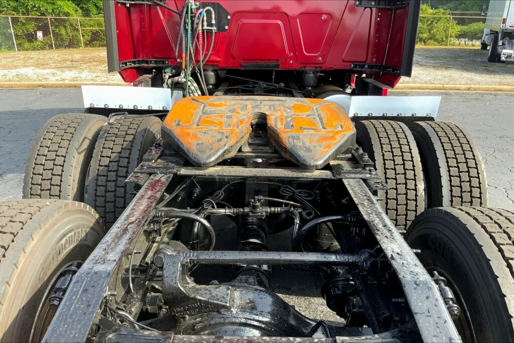 2022 INT LT625 6×4 Sleeper