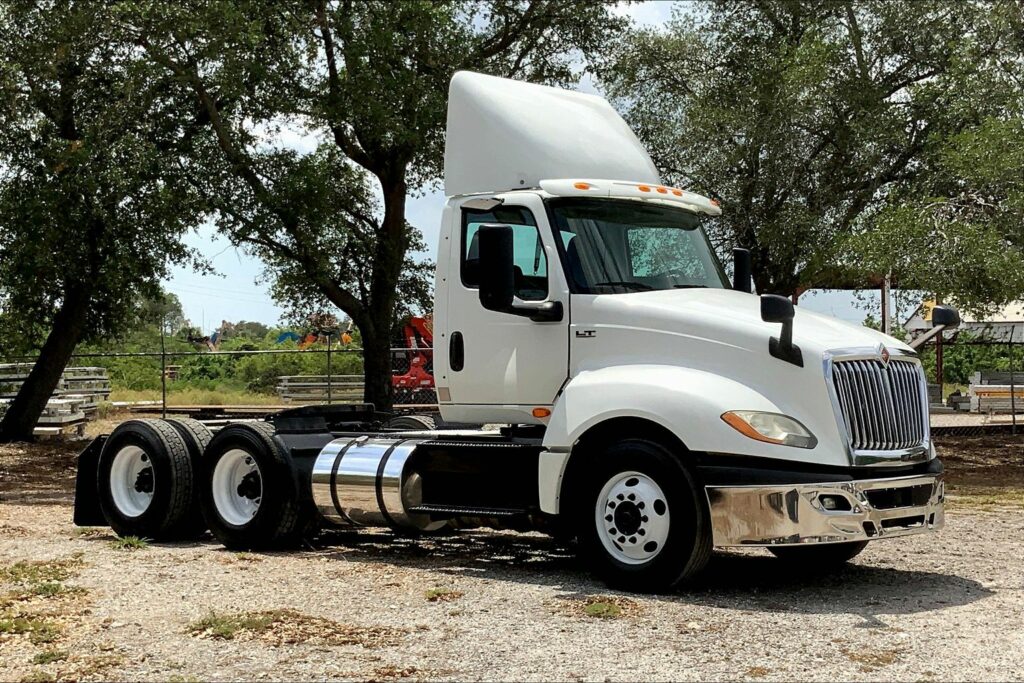 2018 INT LT625 6×4 Day Cab