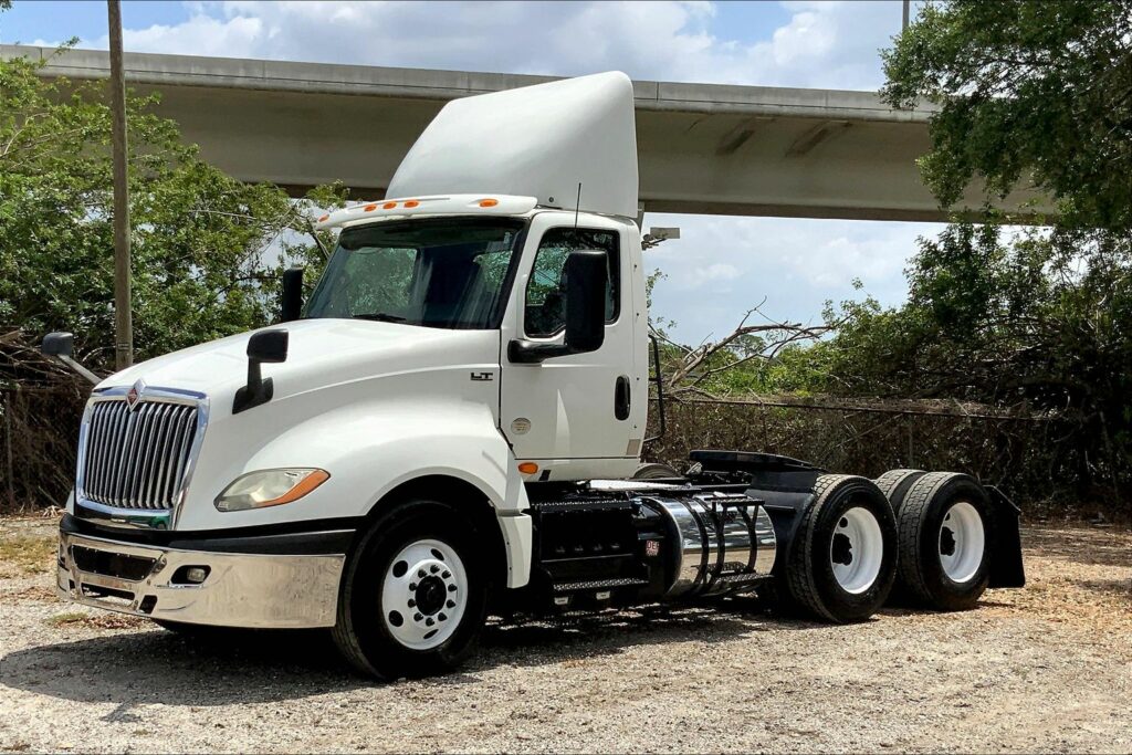 2018 INT LT625 6×4 Day Cab