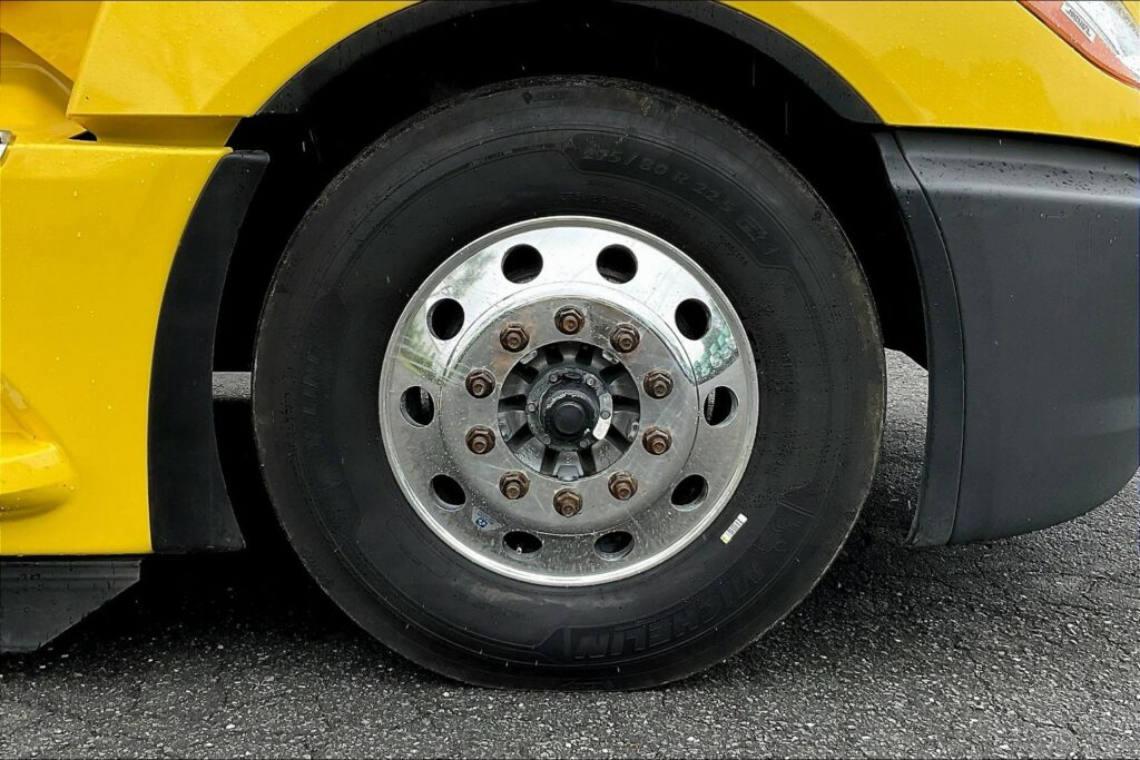 2022 INT LT625 6×4 Sleeper