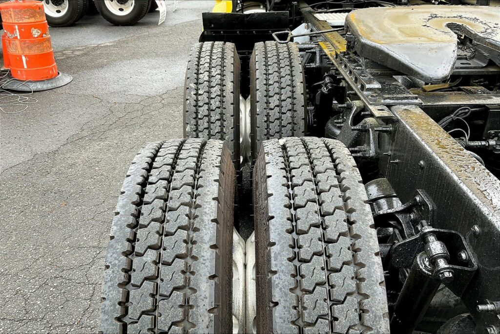 2022 INT LT625 6×4 Sleeper