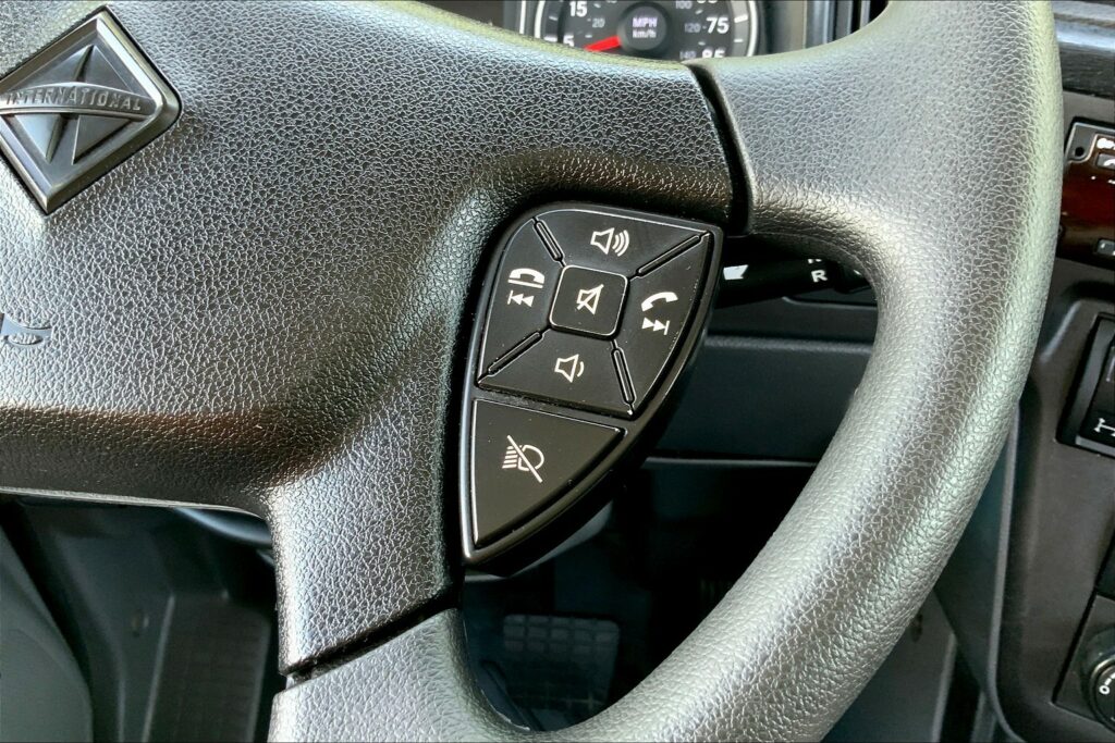 2020 INT LT625 6×4 Day Cab