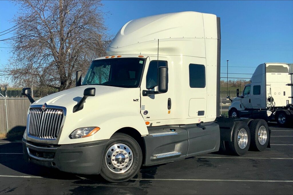 2021 INT LT625 6×4 Sleeper