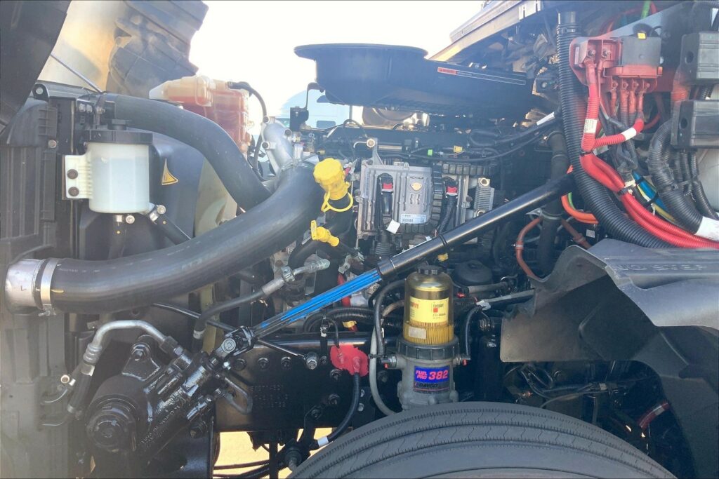 2021 INT LT625 6×4 Sleeper