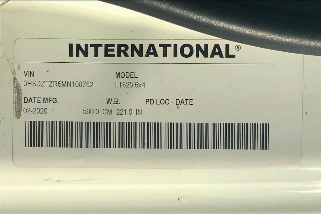 2021 INT LT625 6×4 Sleeper