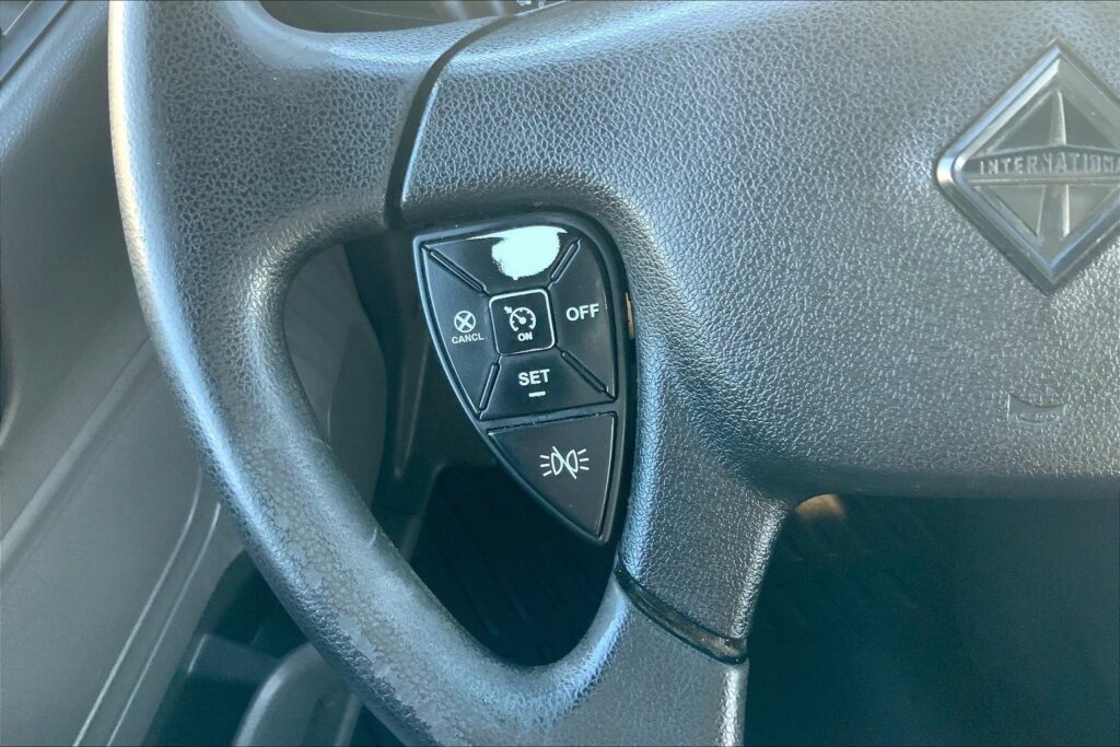 2021 INT LT625 6×4 Sleeper