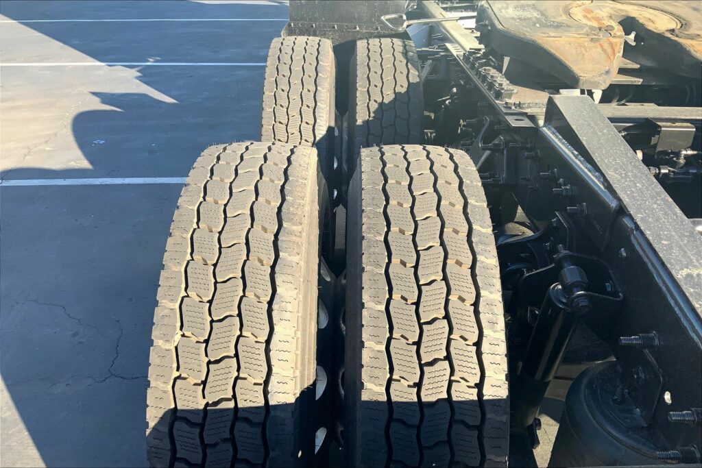 2021 INT LT625 6×4 Sleeper