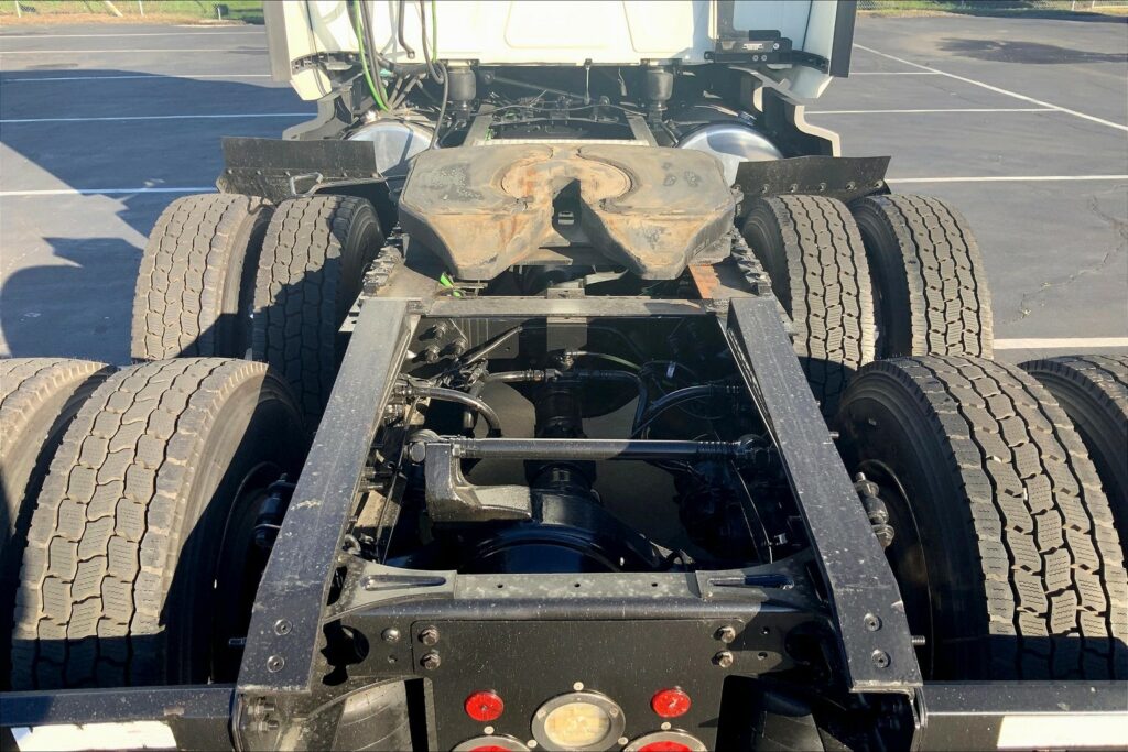 2021 INT LT625 6×4 Sleeper