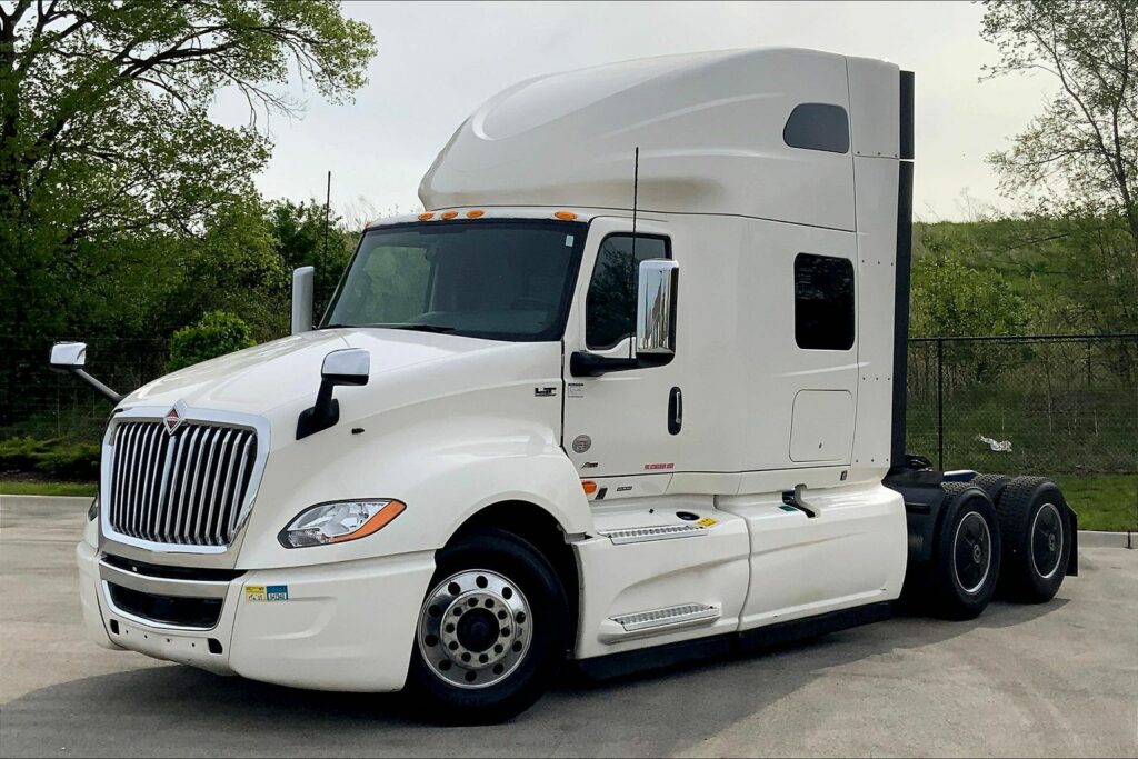 2020 INT LT625 6×4 Sleeper