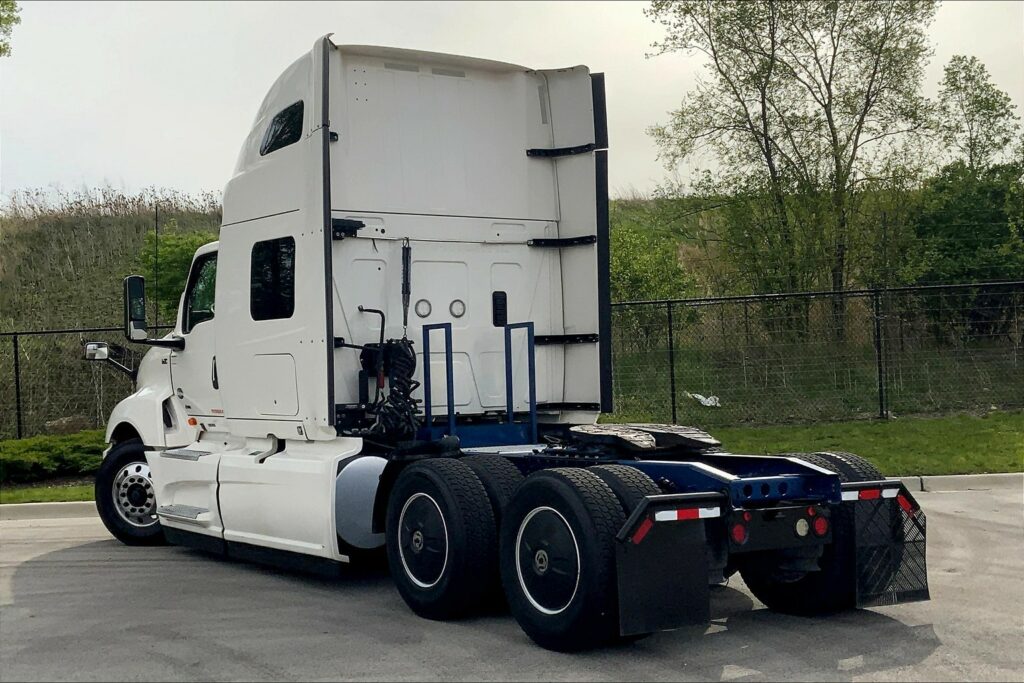 2020 INT LT625 6×4 Sleeper