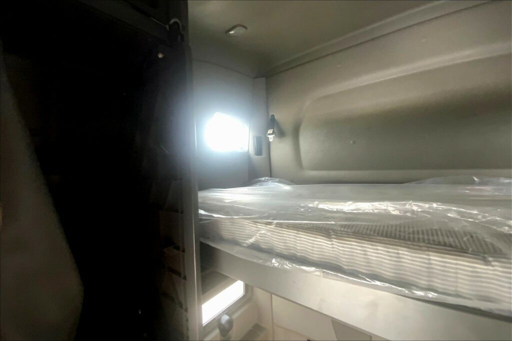 2020 INT LT625 6×4 Sleeper