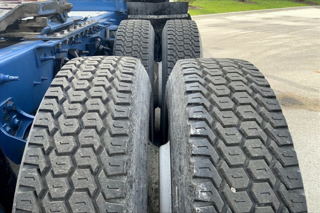 2020 INT LT625 6×4 Sleeper