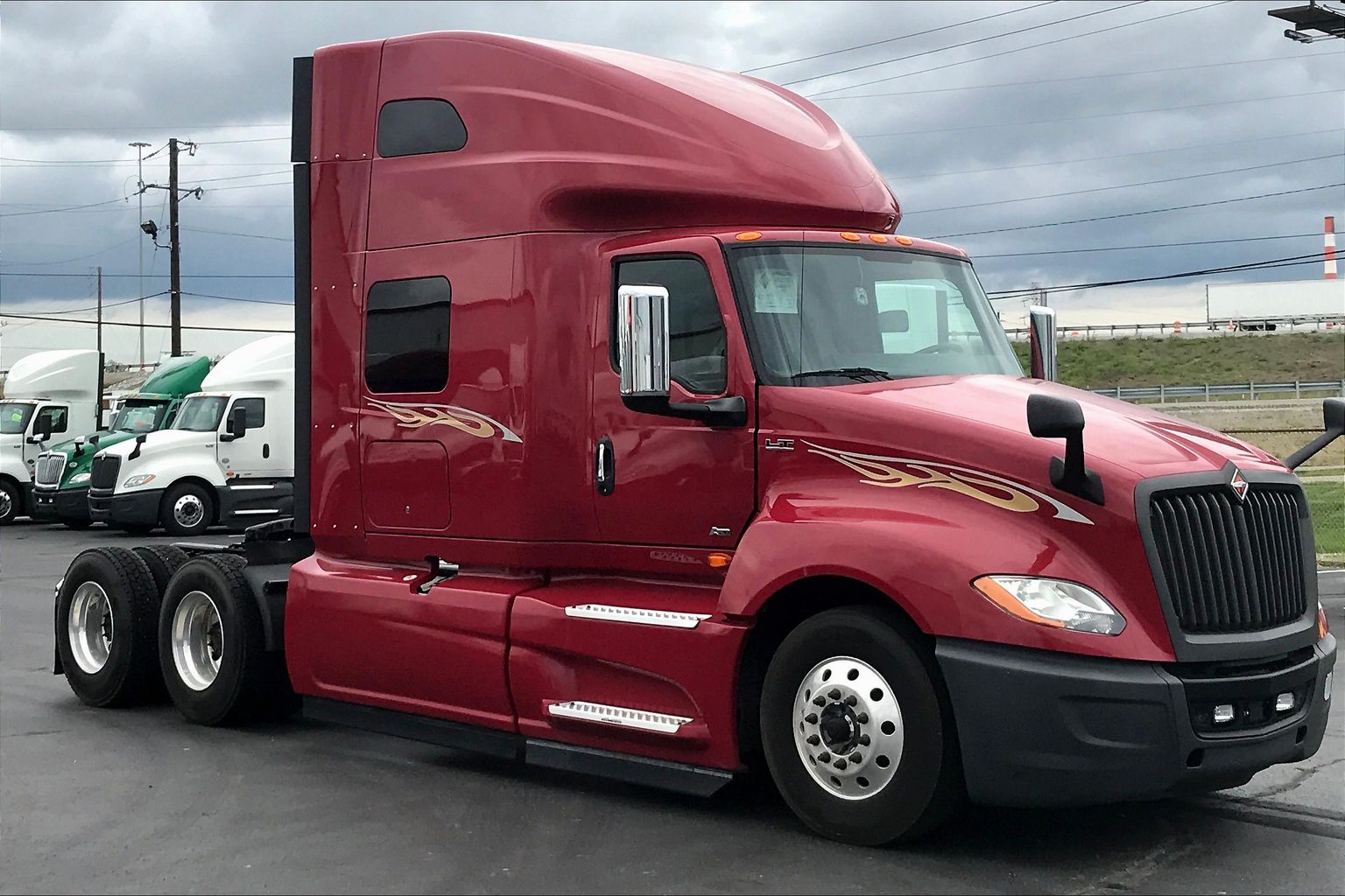 2020 INT LT625 6x4 Sleeper - HandshakeFleet