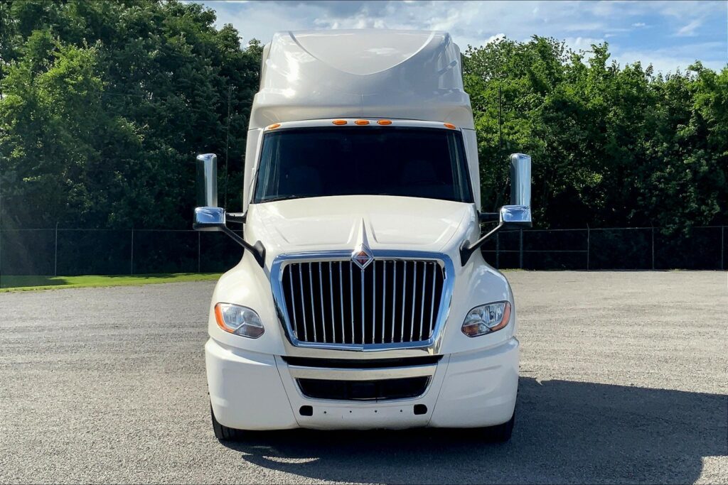 2020 INT LT625 6×4 Sleeper