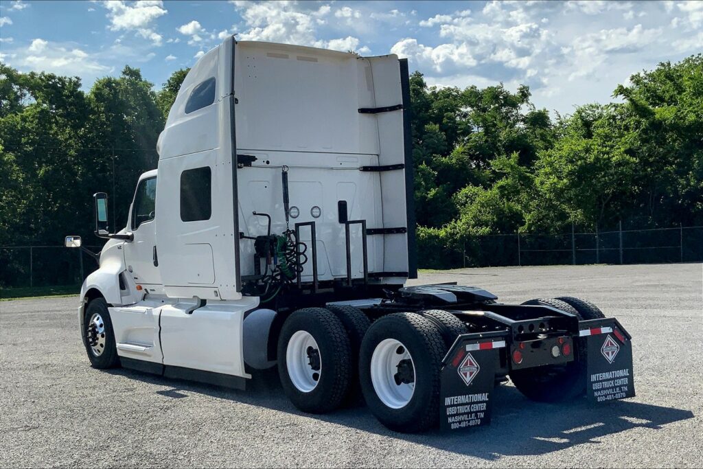 2020 INT LT625 6×4 Sleeper