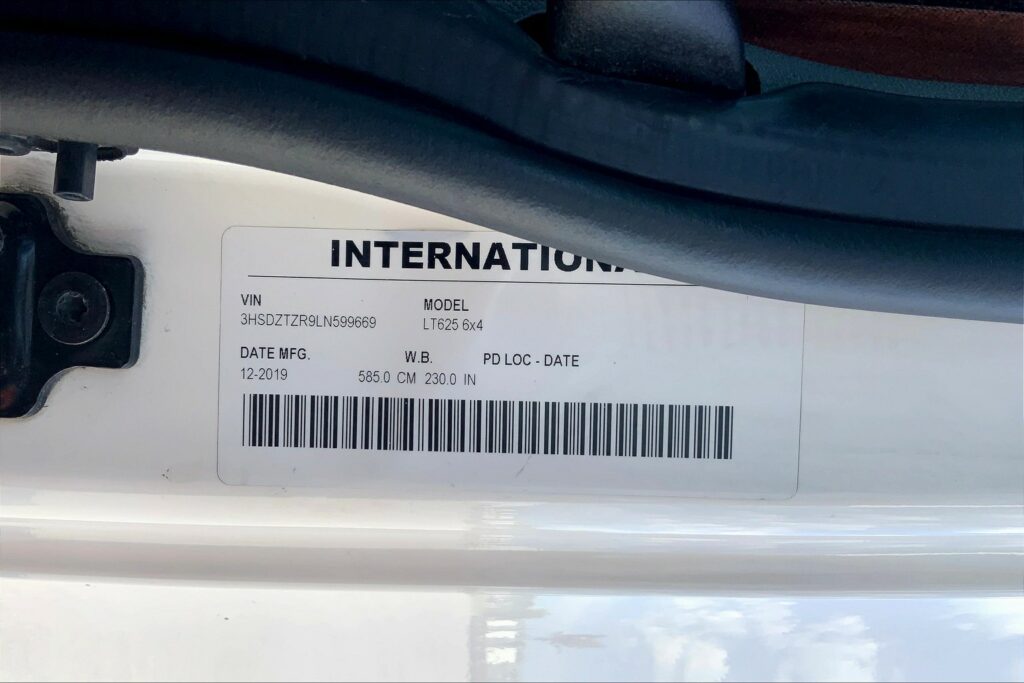 2020 INT LT625 6×4 Sleeper