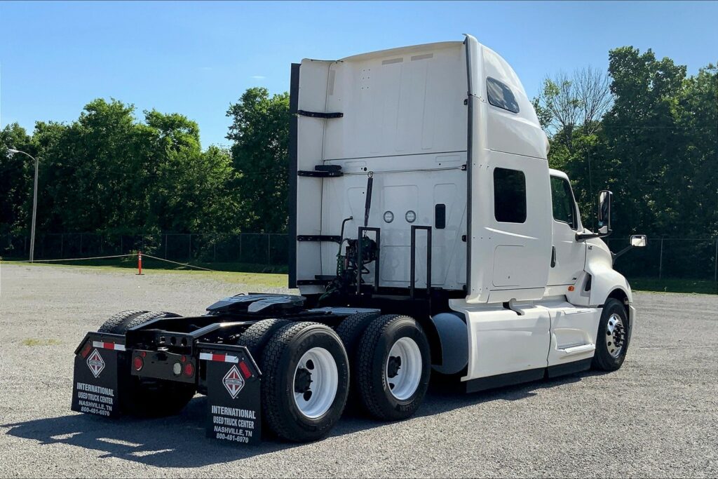 2020 INT LT625 6×4 Sleeper