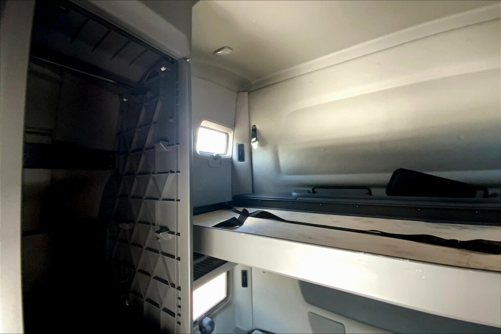 2020 INT LT625 6×4 Sleeper