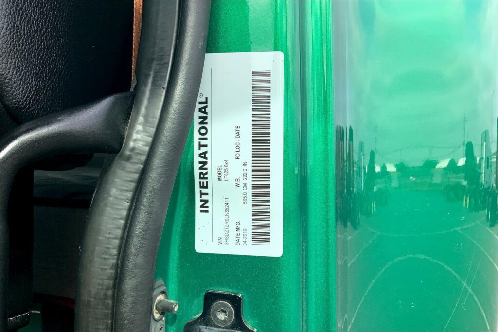 2020 INT LT625 6×4 Sleeper