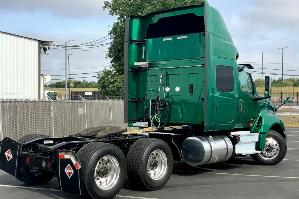 2020 INT LT625 6×4 Sleeper