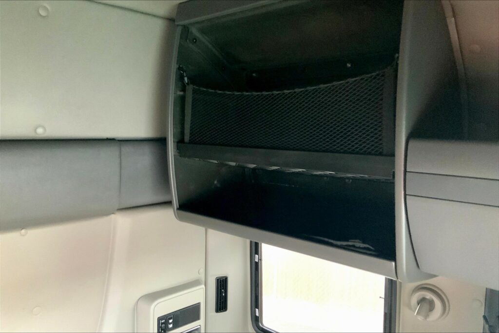 2020 INT LT625 6×4 Sleeper