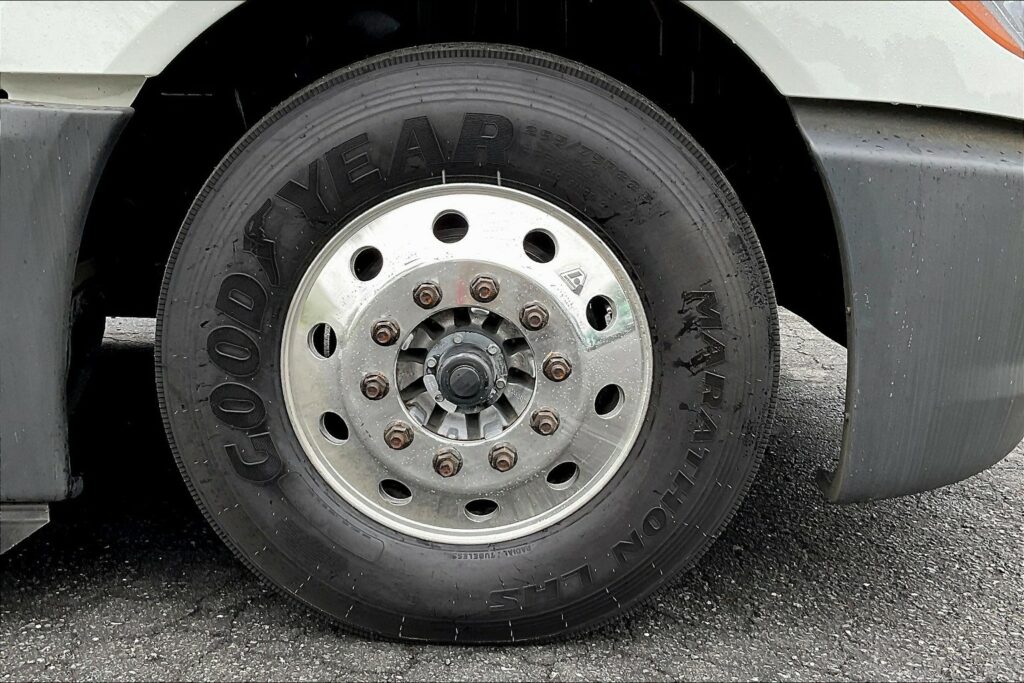 2022 INT LT625 6×4 Sleeper