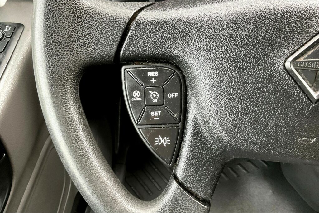 2022 INT LT625 6×4 Sleeper