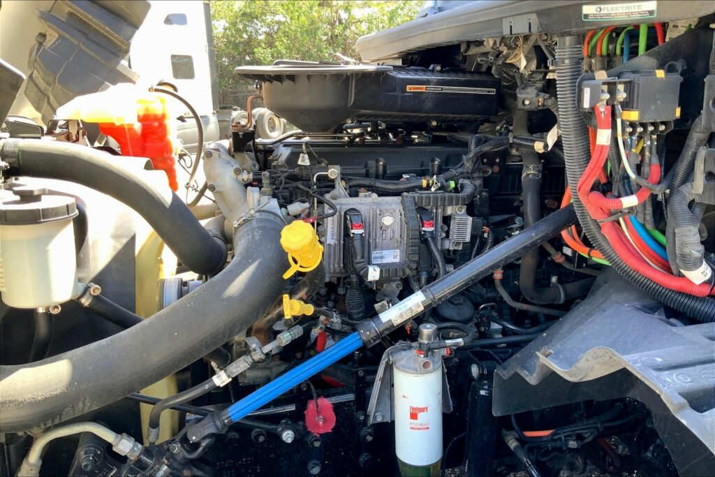 2022 INT LT625 6×4 Sleeper