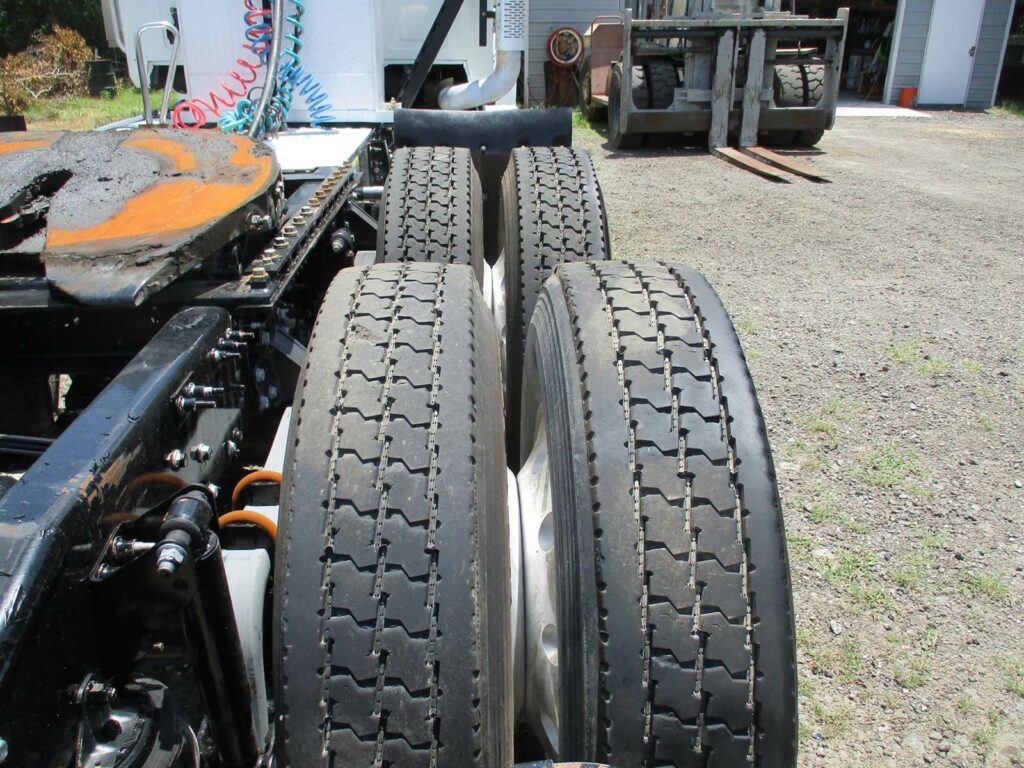 2017 Mack Pinnacle CHU613