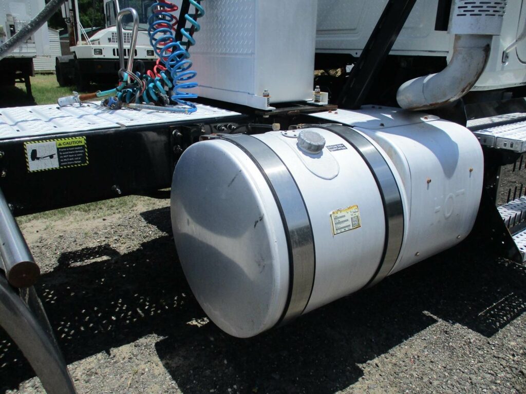 2017 Mack Pinnacle CHU613