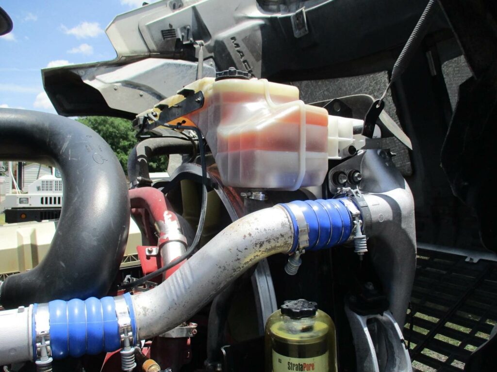 2017 Mack Pinnacle CHU613