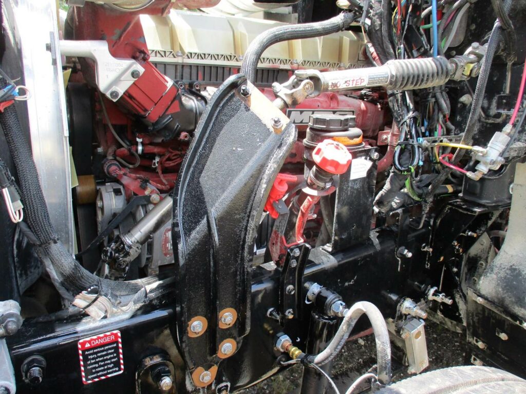 2017 Mack Pinnacle CHU613