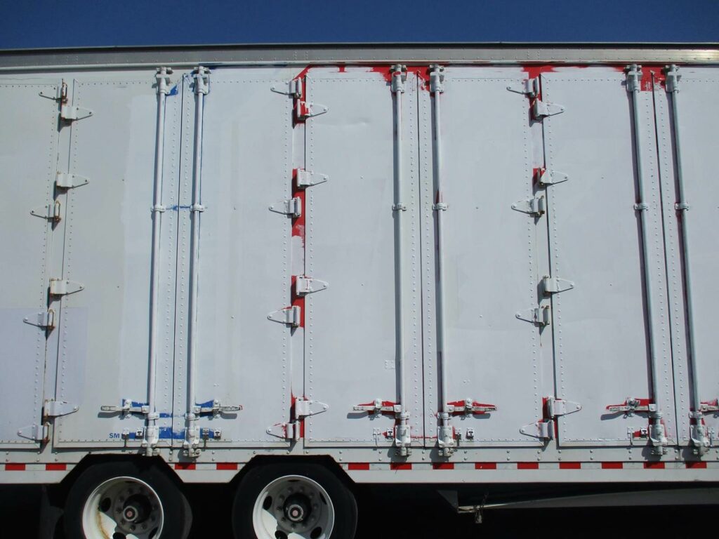 1999 Kentucky 48 DROP FRAME WITH 7 CURBSIDE DOORS