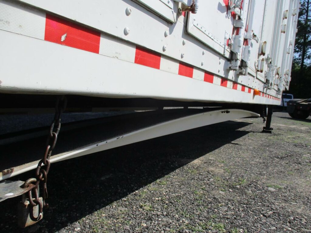 1999 Kentucky 48 DROP FRAME WITH 7 CURBSIDE DOORS