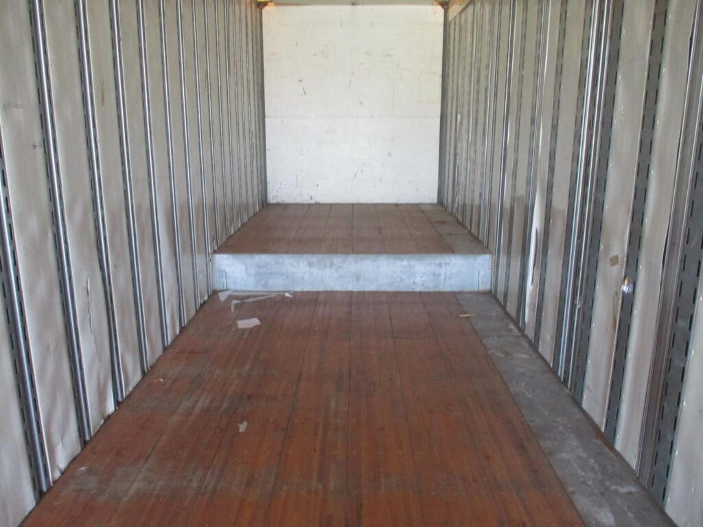 1999 Kentucky 48 DROP FRAME WITH 7 CURBSIDE DOORS