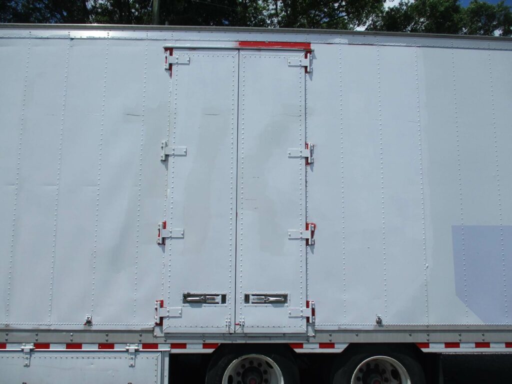 2005 Kentucky 53X102 DROP FRAME WITH BELLY BOXES