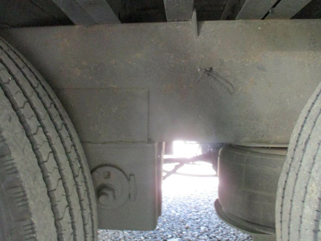 2005 Kentucky 53X102 DROP FRAME WITH BELLY BOXES