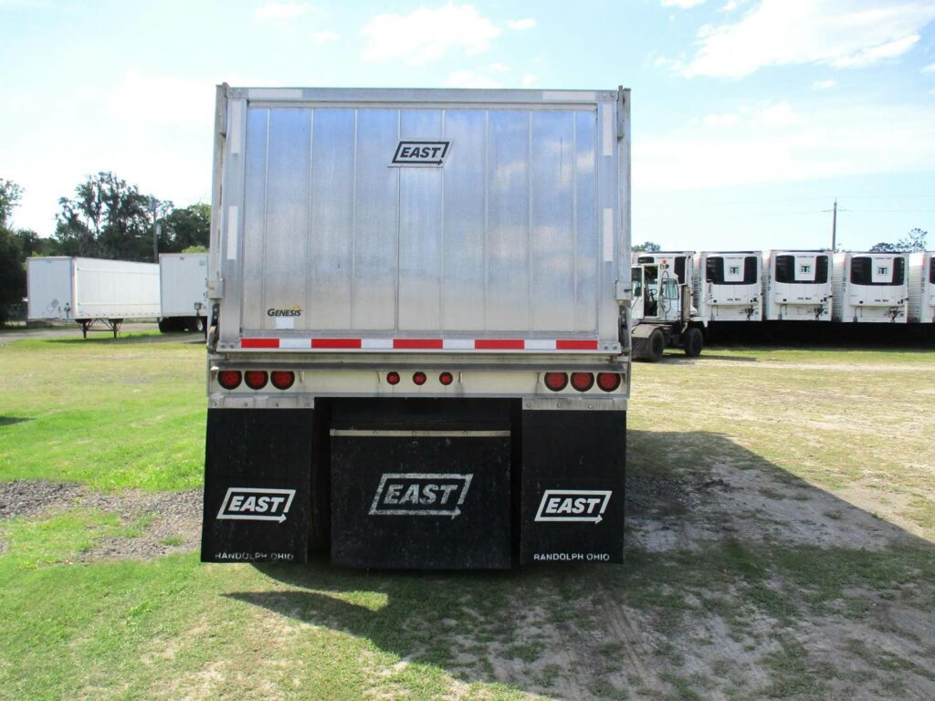 2023 East 30 FT TRI AXLE