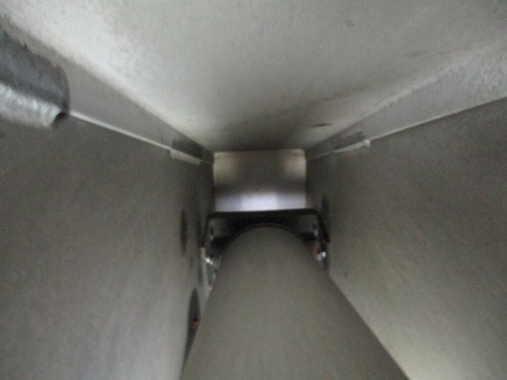 2023 East 30 FT TRI AXLE