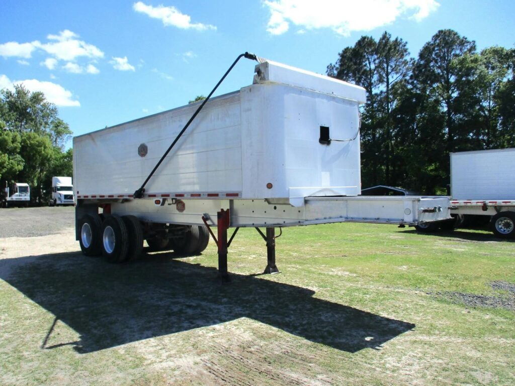2004 MAC Trailer 28 FT  TANDEM AXLE FLORIDA SPEC