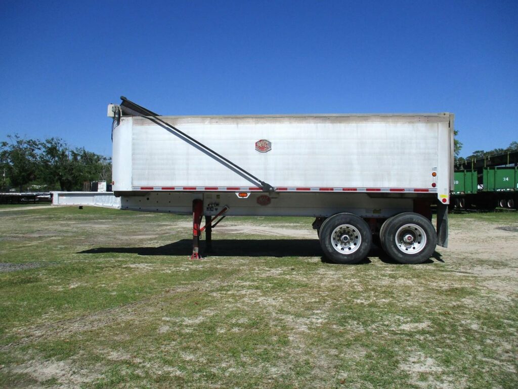 2004 MAC Trailer 28 FT  TANDEM AXLE FLORIDA SPEC